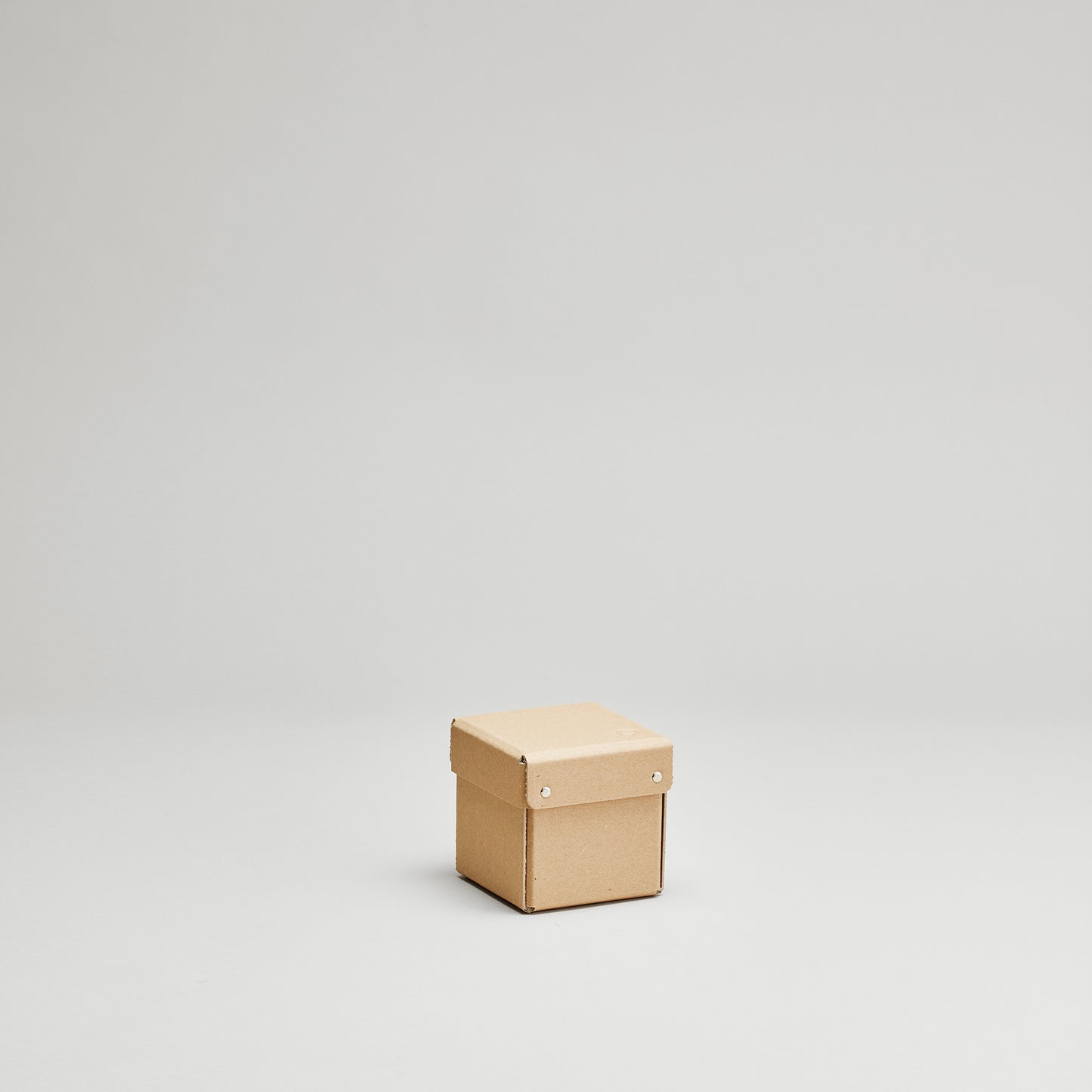 Spurv - Stor kvadratisk æske