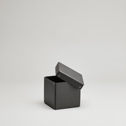 Kvadratiske æsker - Spurv, Mellem